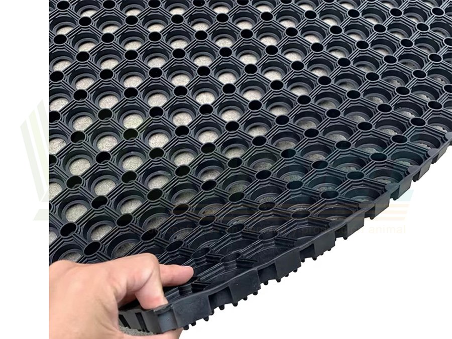 Heavy-duty Anti-Slip Rubber Mat for Boar Semen Collection