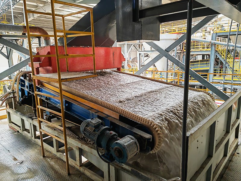 Wet Belt Magnetic Separator 3