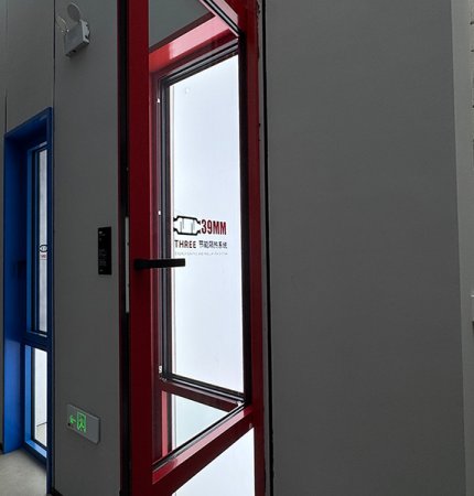 Senna 77 tilt turn aluminum window