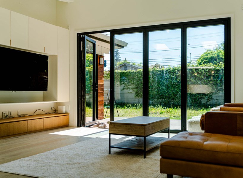 Folding door