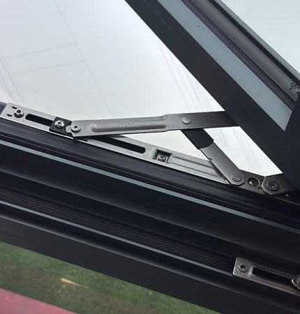 Luxury residential sliding window