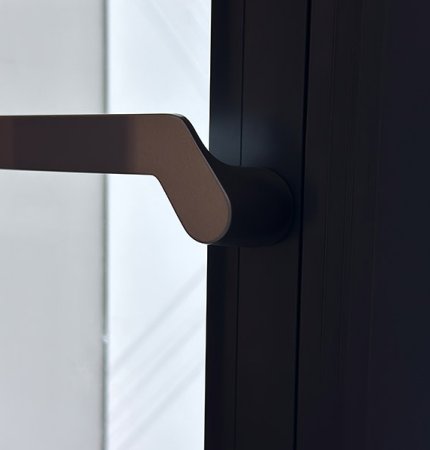 Minimalist sliding window system