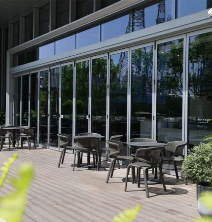 Durable folding door with smooth operation