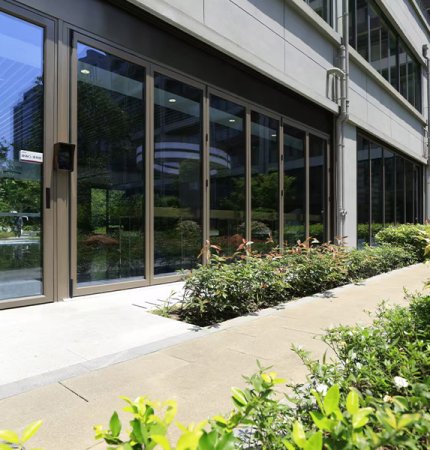 High quality folding door system