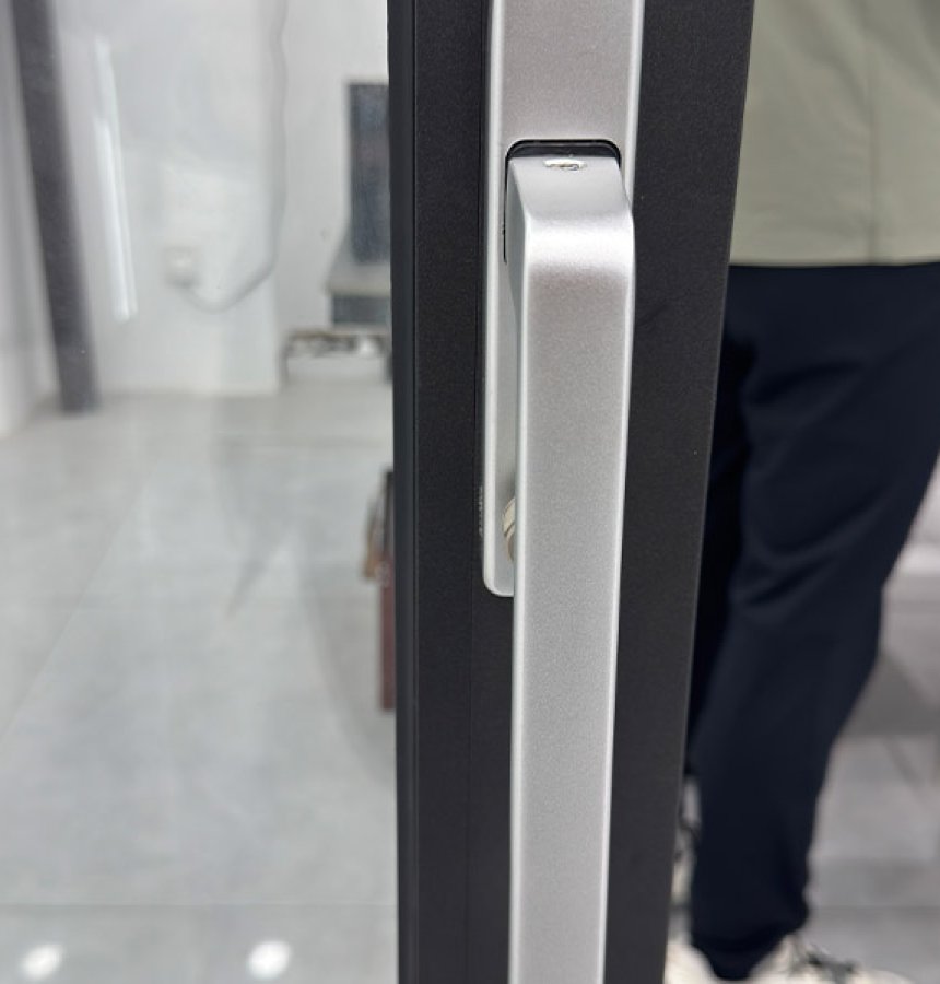 Villa panoramic sliding door