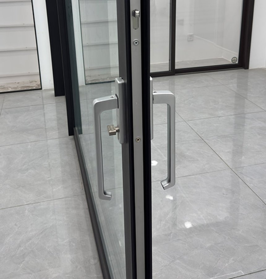 Large aluminum sliding door system