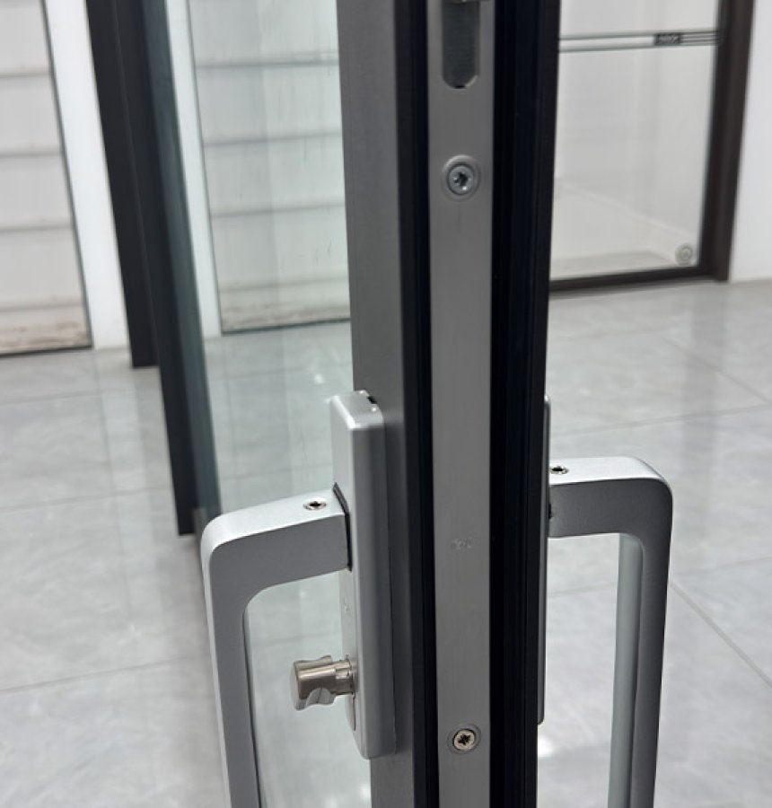 Heavy duty lift sliding door