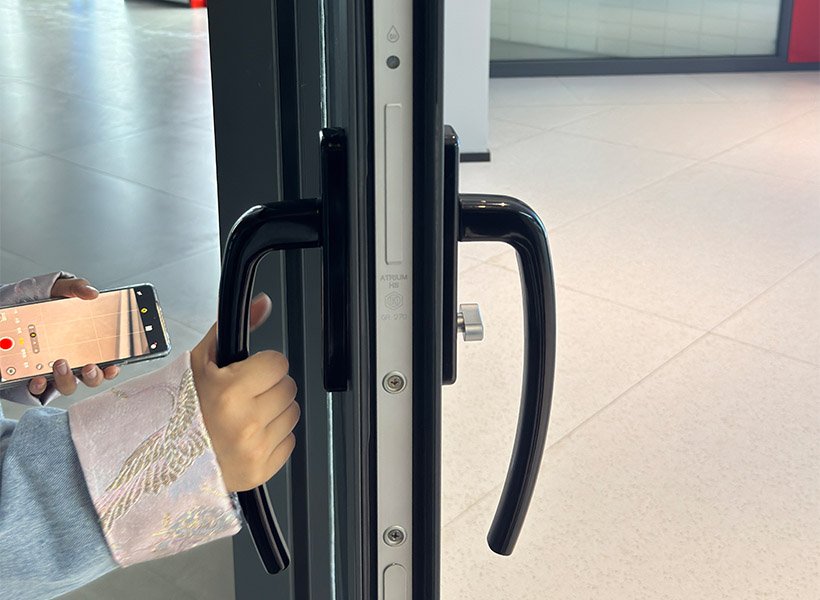 Xingyu 138 Medium Narrow Lifting Door
