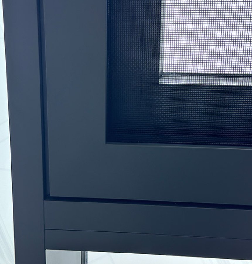 Energy efficient aluminum window