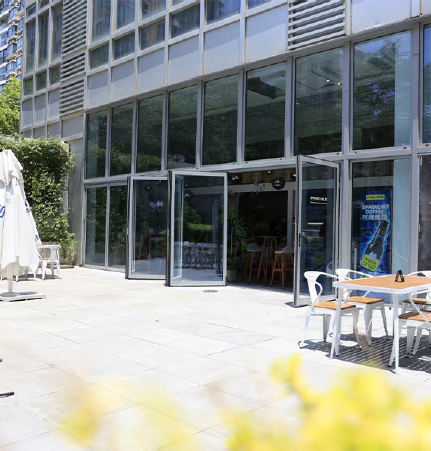 Latest selling folding door for commercial buildings