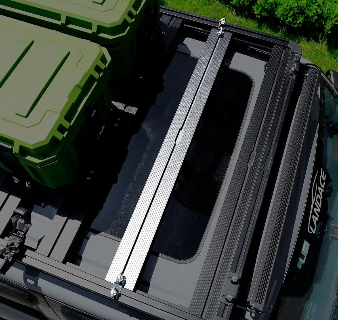 Removable Roof Rack Crossbar - Versatile, Lightweight & Easy to Install