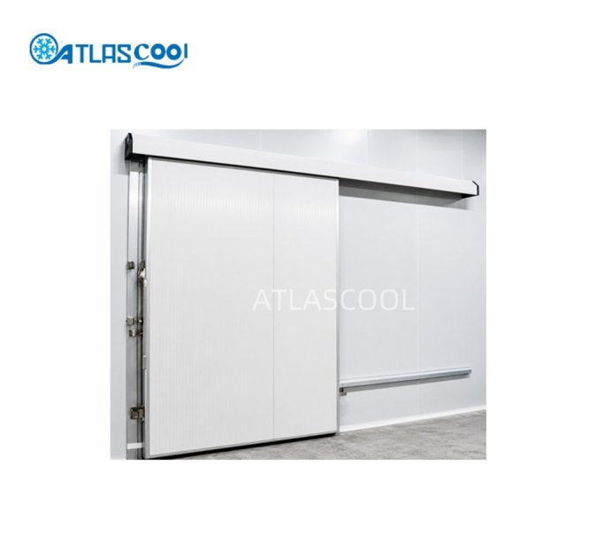 Manual cold storage room sliding door