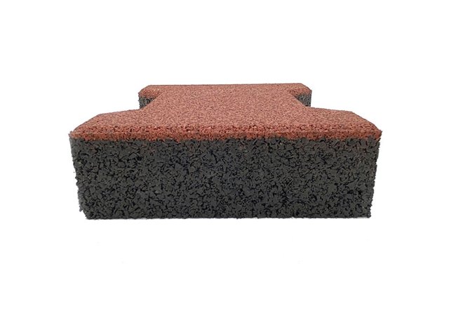 Rubber garden tiles with slip-resistant outdoor surface