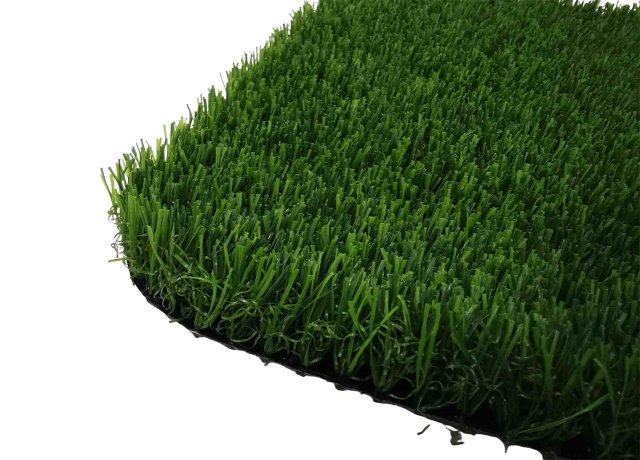 Resilient soccer grass with PE fibers for competitive play