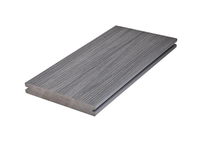 WPC deck flooring with natural wood grain for patios