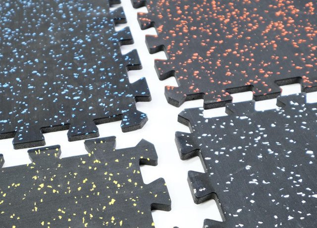Non-slip rubber floor tile for indoor gym flooring