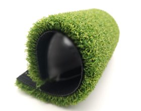 Wear-resistant cricket pitch grass for cricket fields