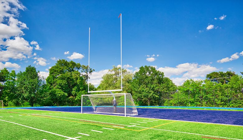 Comparación de materiales para superficies de canchas de baloncesto interiores y exteriores: un análisis exhaustivo del césped curvo KDK frente al césped artificial Leno Mesh (malla abierta): la perspectiva de un jugador sobre el césped artificial.