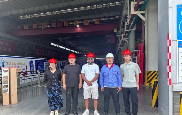 Kenyan Clients Tour Our Factory for Business Cooperation
