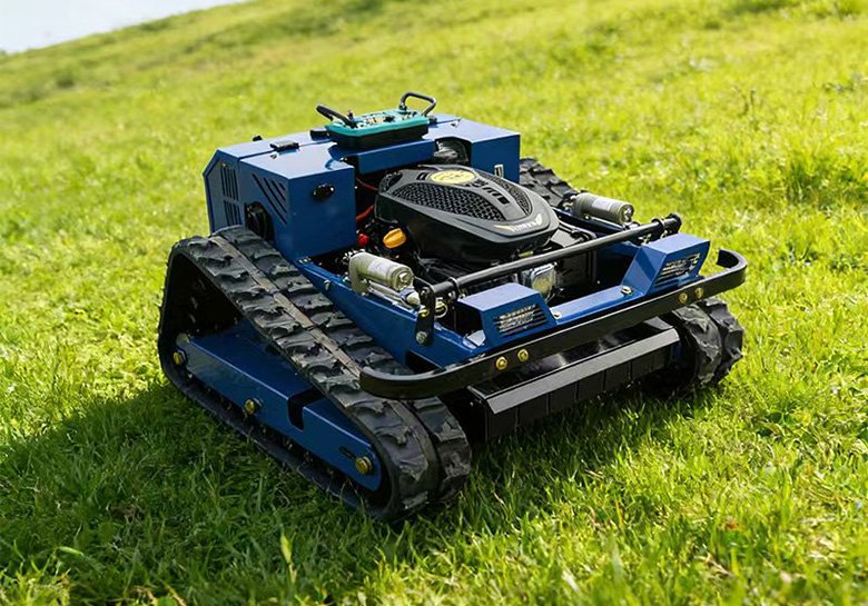 Tracked lawnmower