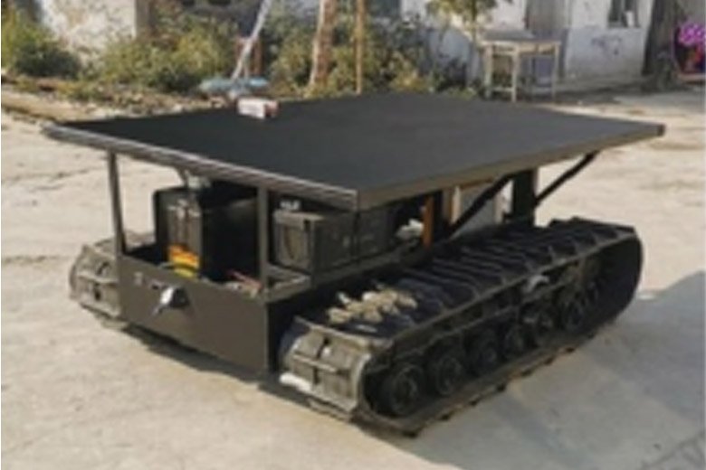 Hydraulic tracked chassis