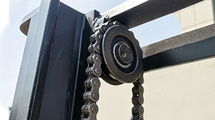 Mast chain