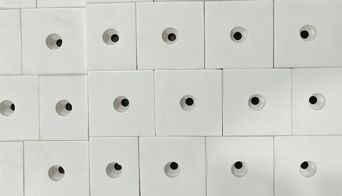 恒冠详情_0002_Wear Resistant Ceramic Brick (2)