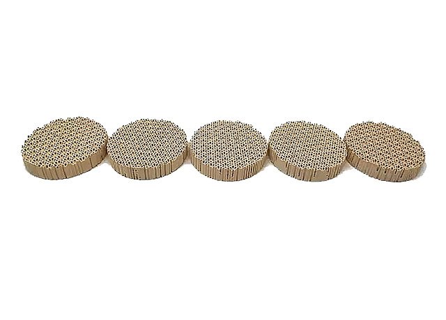 LAR_Cordierite Honeycomb Supplier