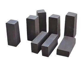 LAR_Fused Magnesia Alumina Brick