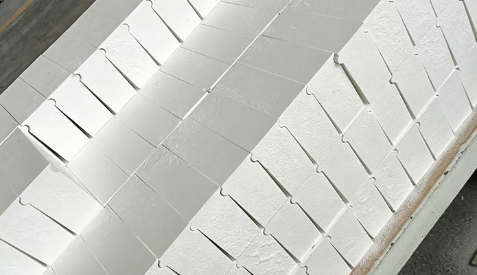 恒冠详情_0003_Wear Resistant Ceramic Liners&lining (1)