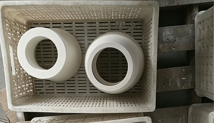 恒冠详情_0003_Wear-Resistant Ceramic PipesTubes (1)