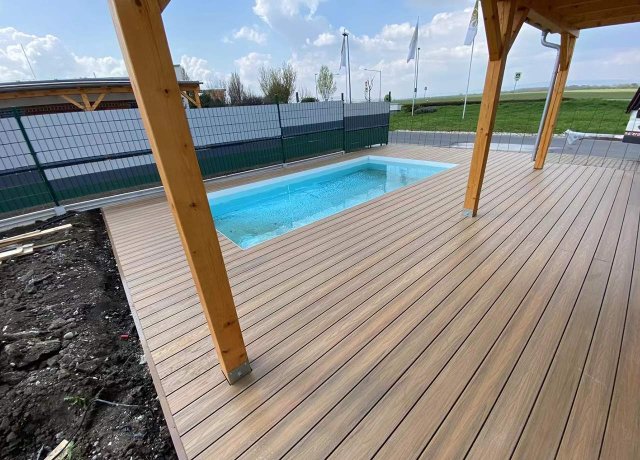 Co extrusion WPC decking for residential outdoor decks