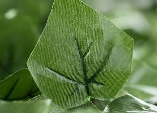 Artificial Ivy Privacy Fence with UV Resistant Leaves