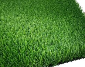 Low-maintenance indoor soccer turf without infill