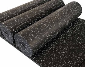 Durable rubber gym flooring rolls for weight rooms