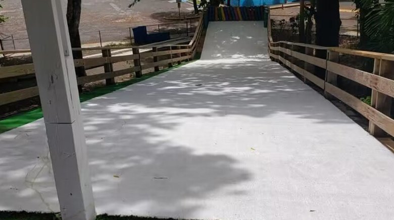Ski-themed Park