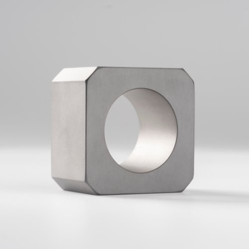 Nuclear-grade boron carbide