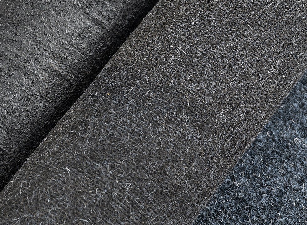 Gold mining mat with waterproof rubber backing