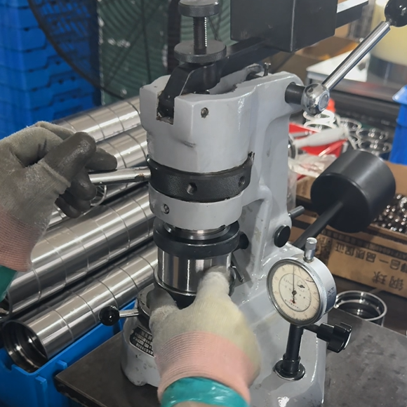 auto ball bearings inspection