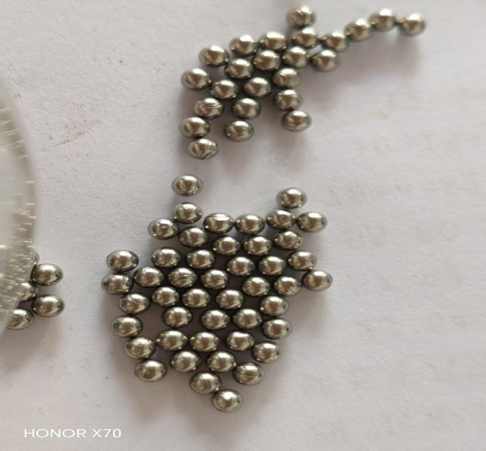 Polishing balls and stainless tumbling ball media for deburring and finishing
