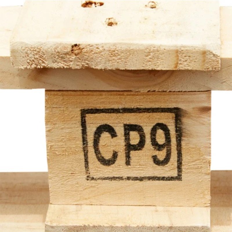 industrial wooden pallet handling