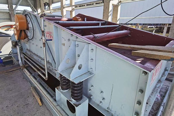 O Complete Processing Line for Slab-grade Silica Sand with Acid Leaching in Xinjiang