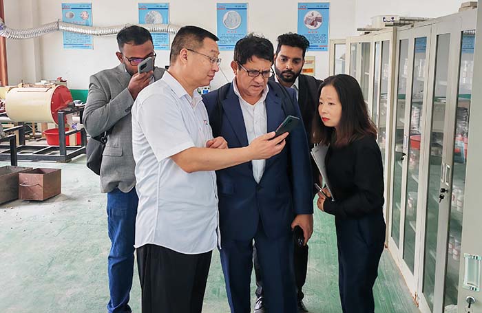 Indian customers purchased wet high intensity magnetic separator 2