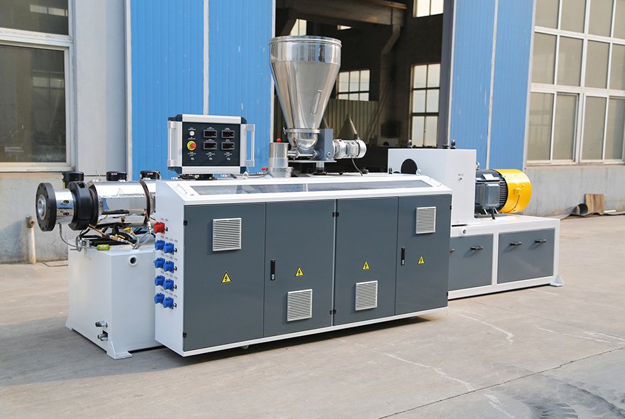 PVC pipe extrusion machine