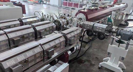 How to Choose the Optimal Raw Material Ratio for Three-Layer Co-Extruded PE Pipes
