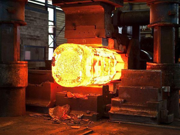 Open Die Forging vs. Closed Die Forging: What's the Difference?