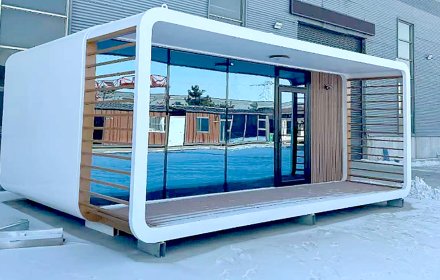 Waterfront Deck Apple Cabin Pod A5