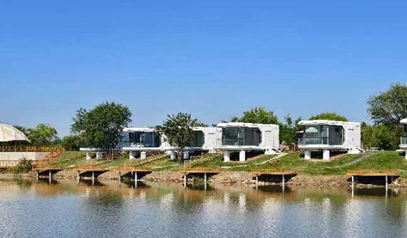 On-site footage of cultural tourism projects
