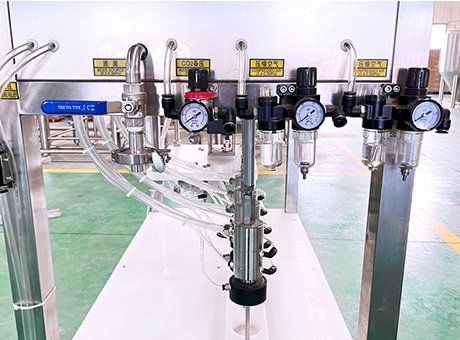 4 Head Can Filler for Carbonated Drinks