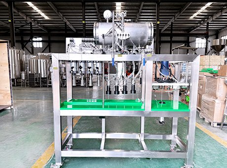 4 to 10 Heads Bottle and Can Filling Machine